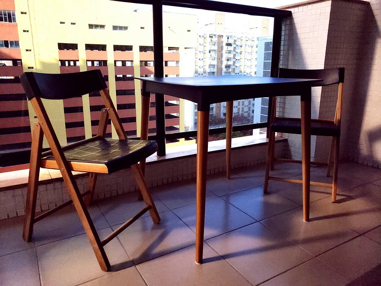 Flat 01 Quadra Praia Pitangueiras Cap.Varam 2114