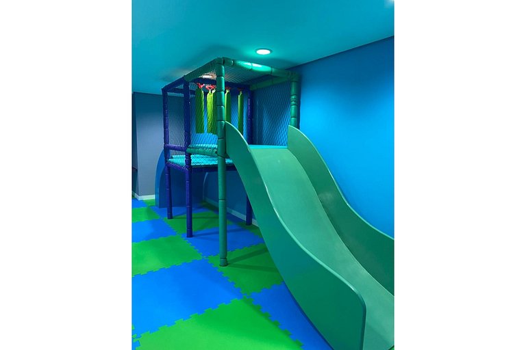 Flat 01 Quadra Praia Pitangueiras Cap.Varam 3093