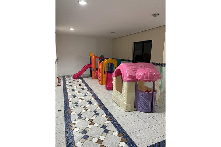 Flat 01 Quadra Praia Pitangueiras Cap.Varam 4122