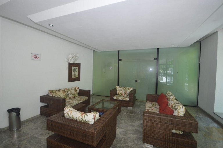 FLAT - 01 Quadra da Praia Pitangueiras - Capitania Varam