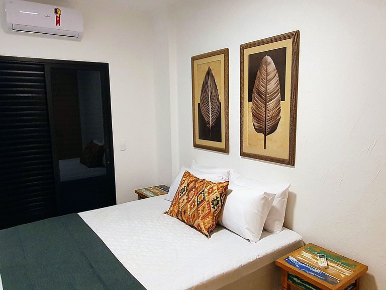 Flat 01 Quadra Praia Pitangueiras Cap.Varam 2151