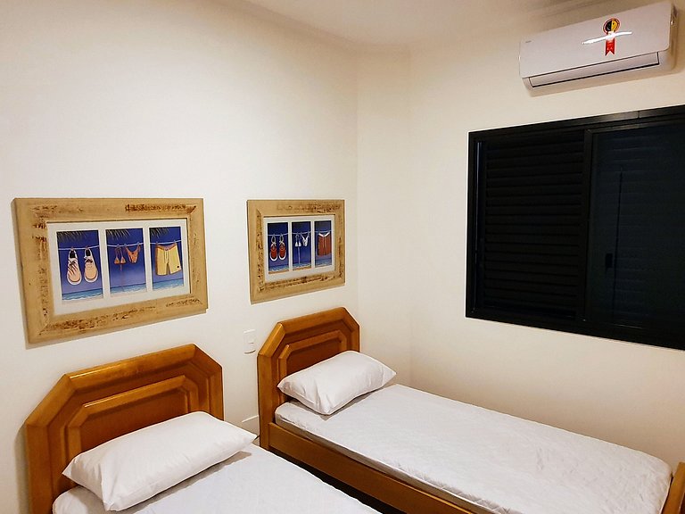 Flat 01 Quadra Praia Pitangueiras Cap.Varam 2151