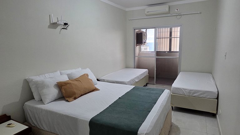 Flat 01 quadra praia pitangueiras Boulevard 1401