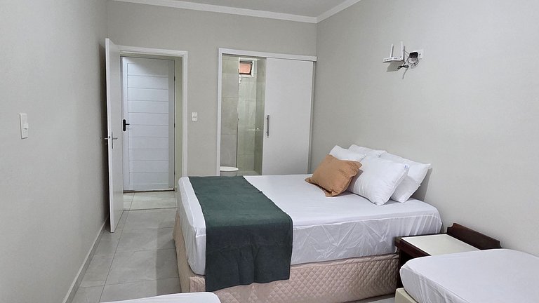 Flat 01 quadra praia pitangueiras Boulevard 1401