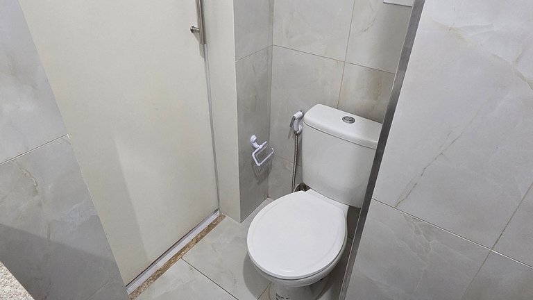 Flat 01 quadra praia pitangueiras Boulevard 1401