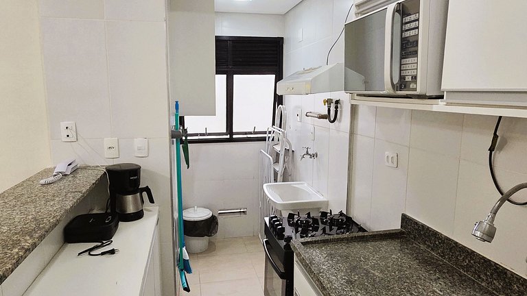 Flat 01 Quadra Praia Pitangueiras Cap.Varam 4122