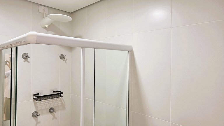 Flat 01 Quadra Praia Pitangueiras Cap.Varam 4122