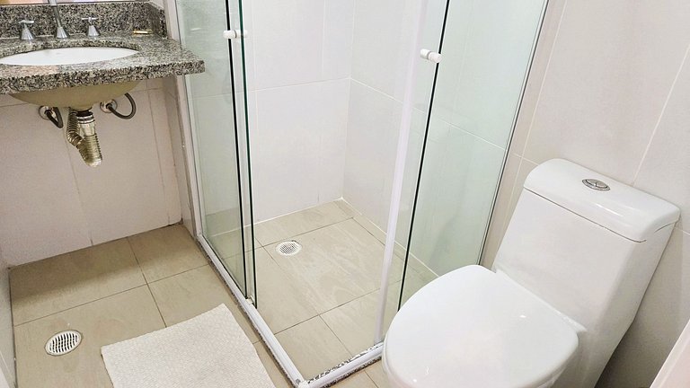 Flat 01 Quadra Praia Pitangueiras Cap.Varam 4132